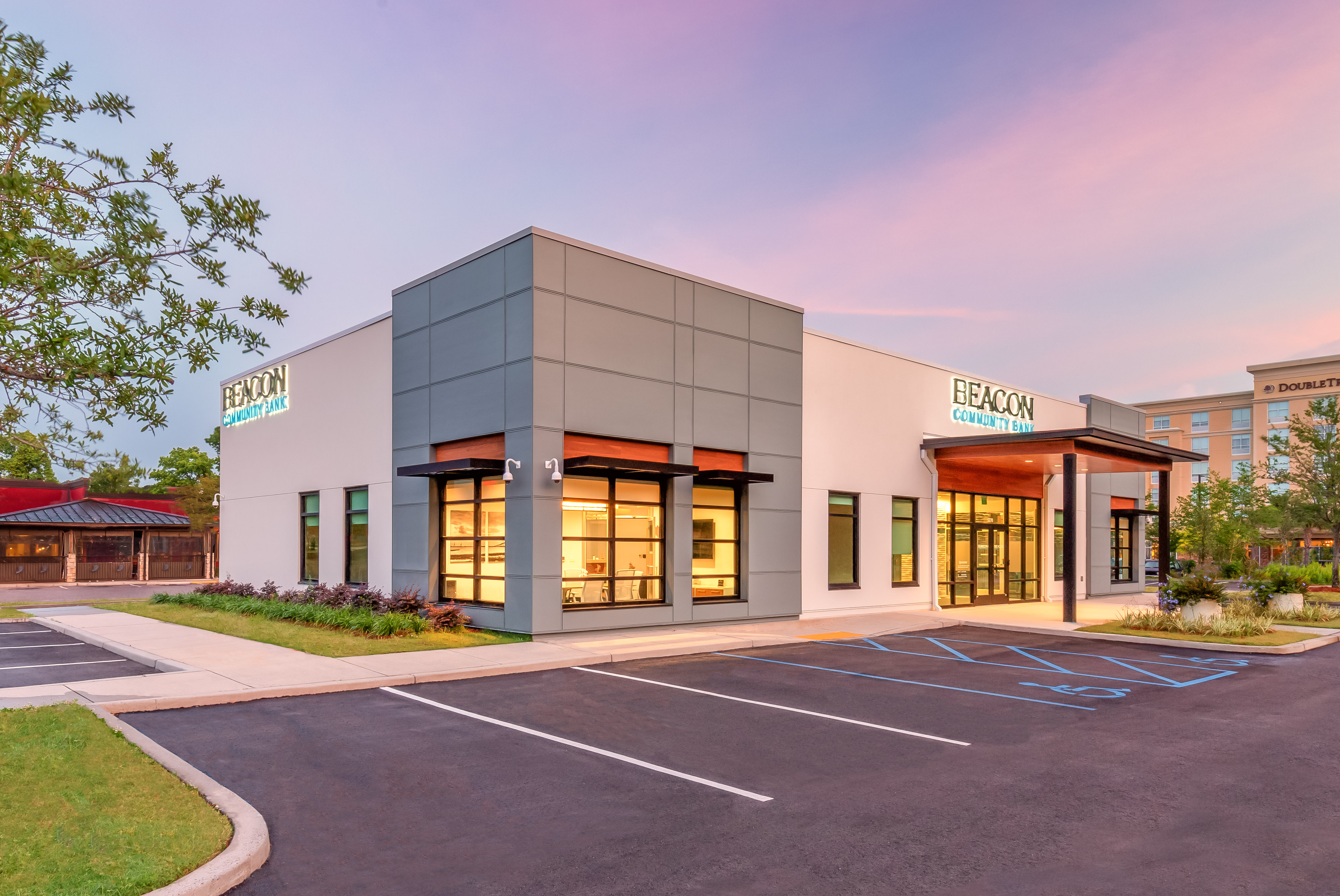 Monteith Construction Beacon Bank of Charleston